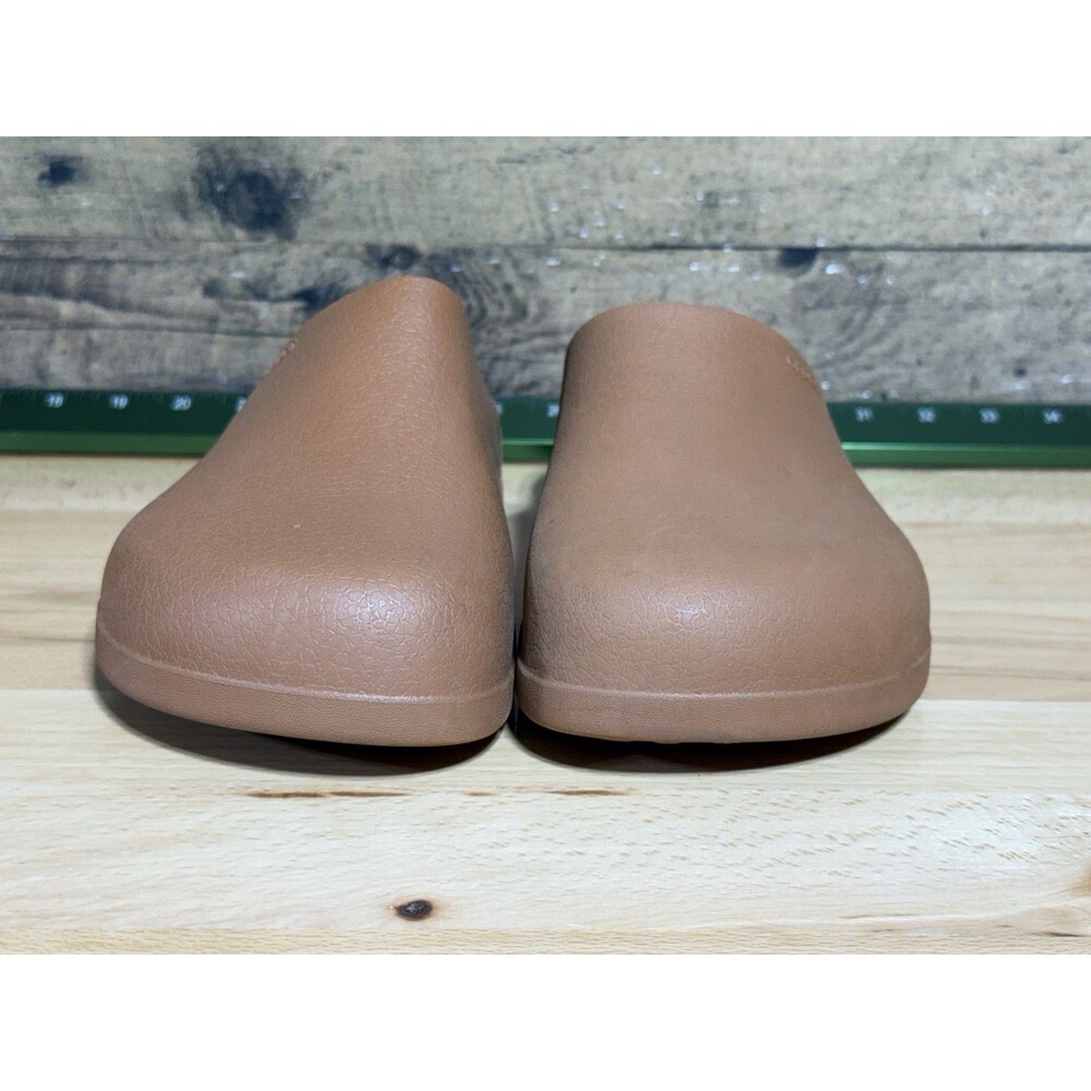 🔥🐊Crocs Dylan Clog Women’s 8 Cognac slip ons closed toe - EXCELLENT!! - Picture 6 of 9